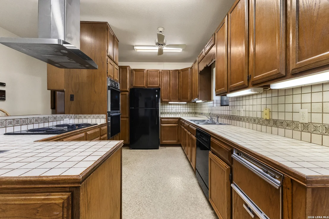 Photo of 165 SETTLERS CIR