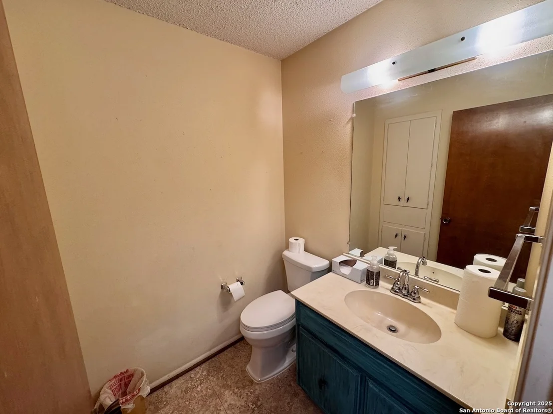 Photo of 220 Plestex