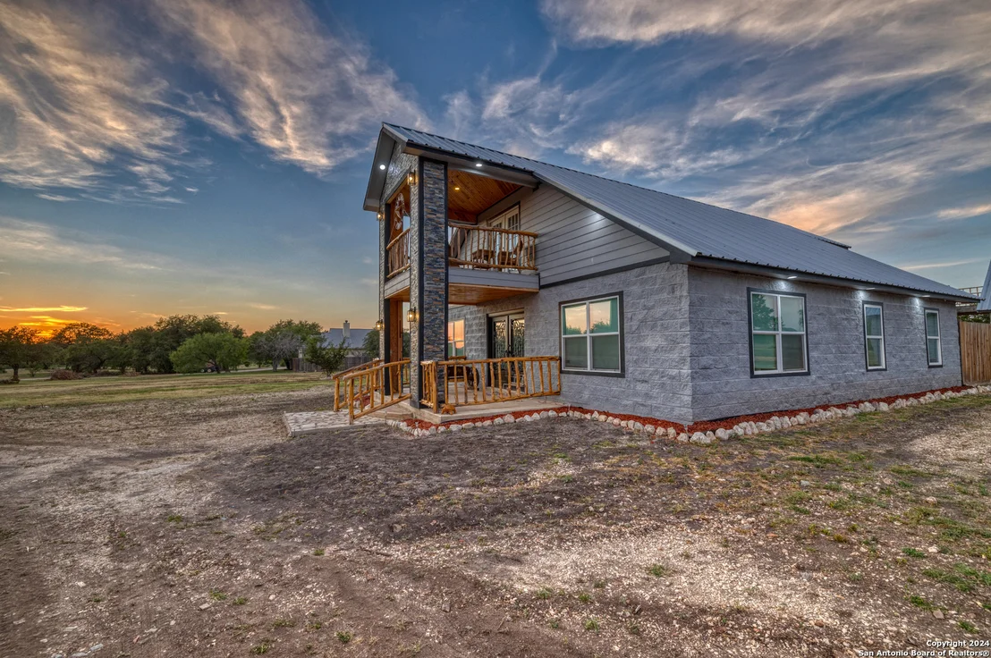 Photo of 136 Cardinal Drive