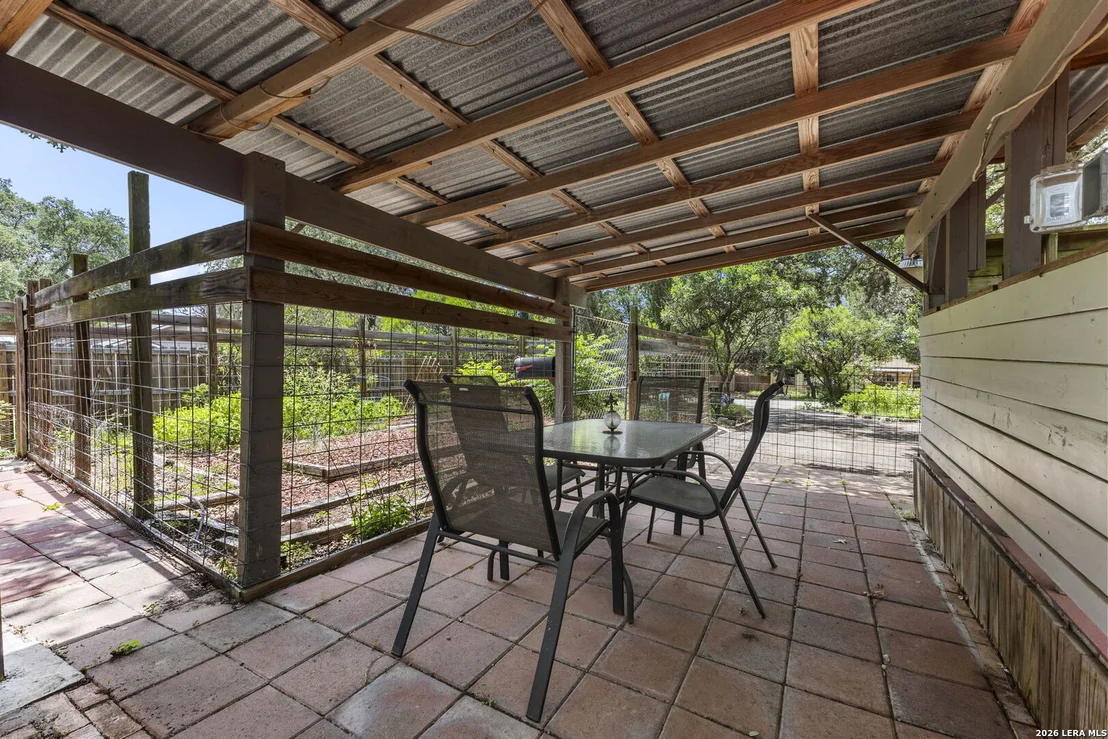 Photo of 346 RAINBOW DR