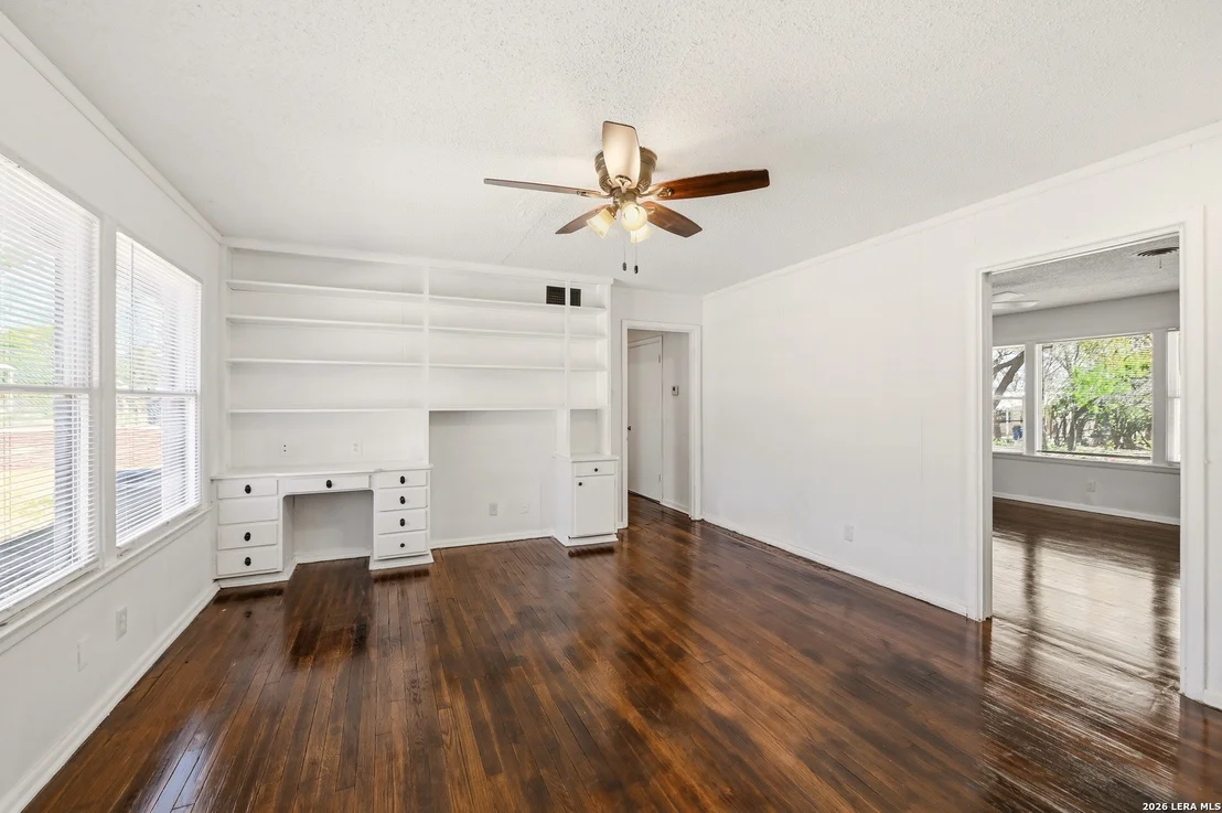 Photo of 219 Sunnycrest