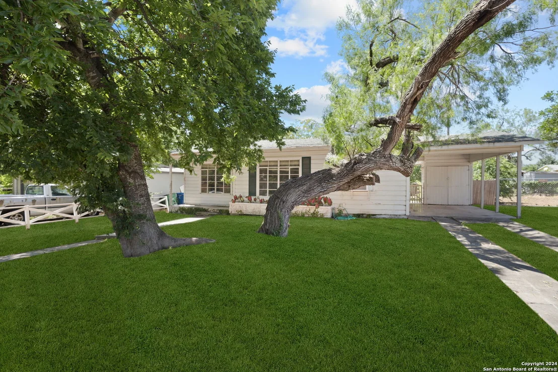 Photo of 434 Sumner Dr