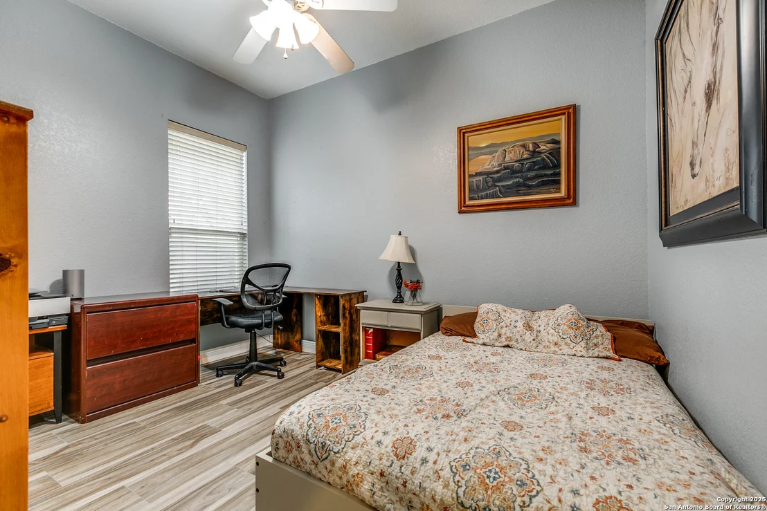 Photo of 1018 Tumbling Oaks