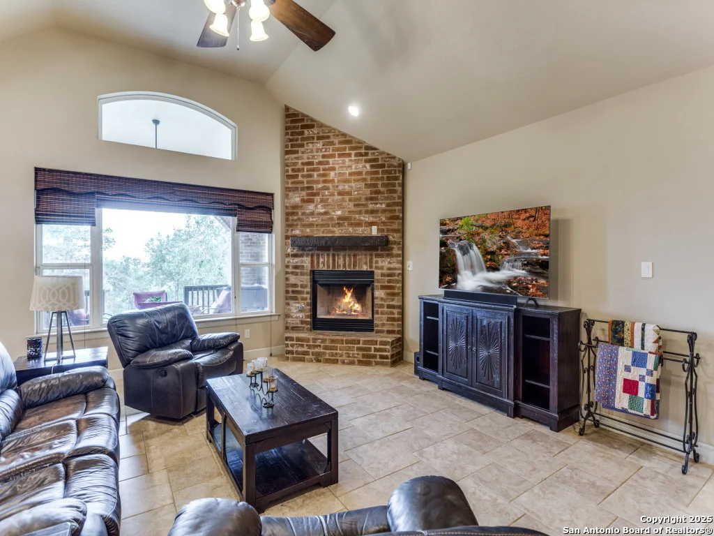 Photo of 332 Bosque Rdg