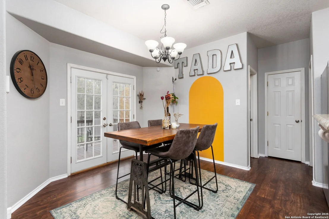 Photo of 8415 COLLINGWOOD