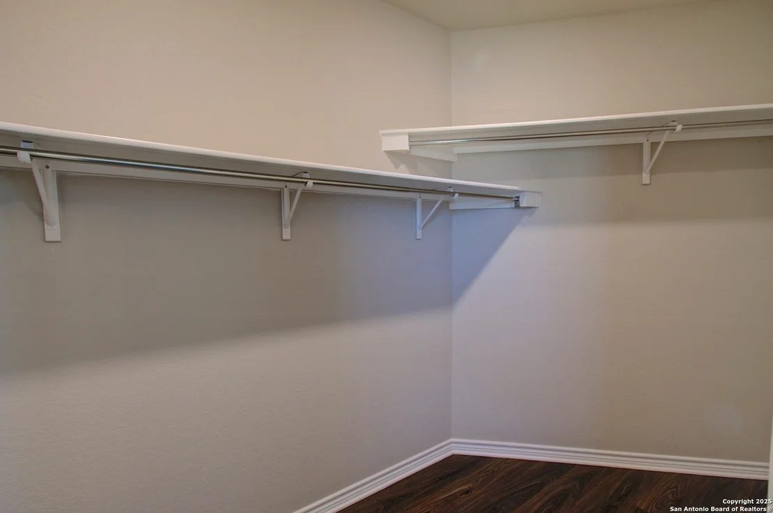 Photo of 4544 Klein
