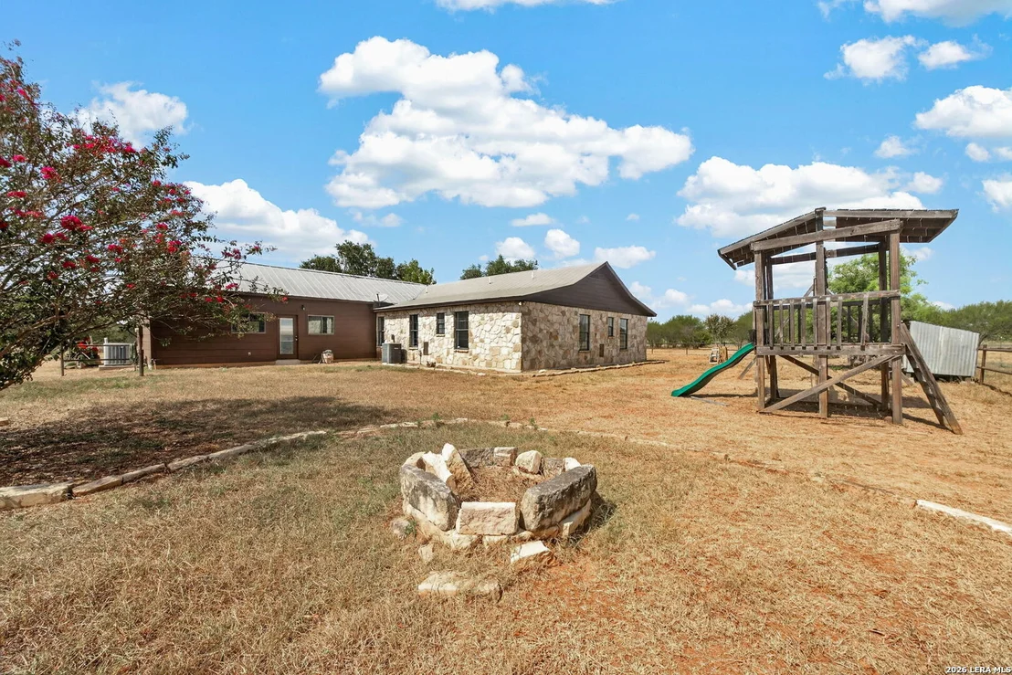 Photo of 5431 STATE HIGHWAY 173 N