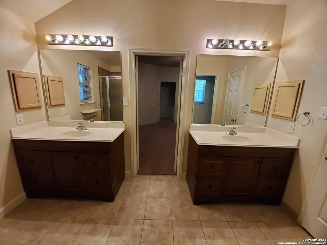 Photo of 13135 ALMOND BEND