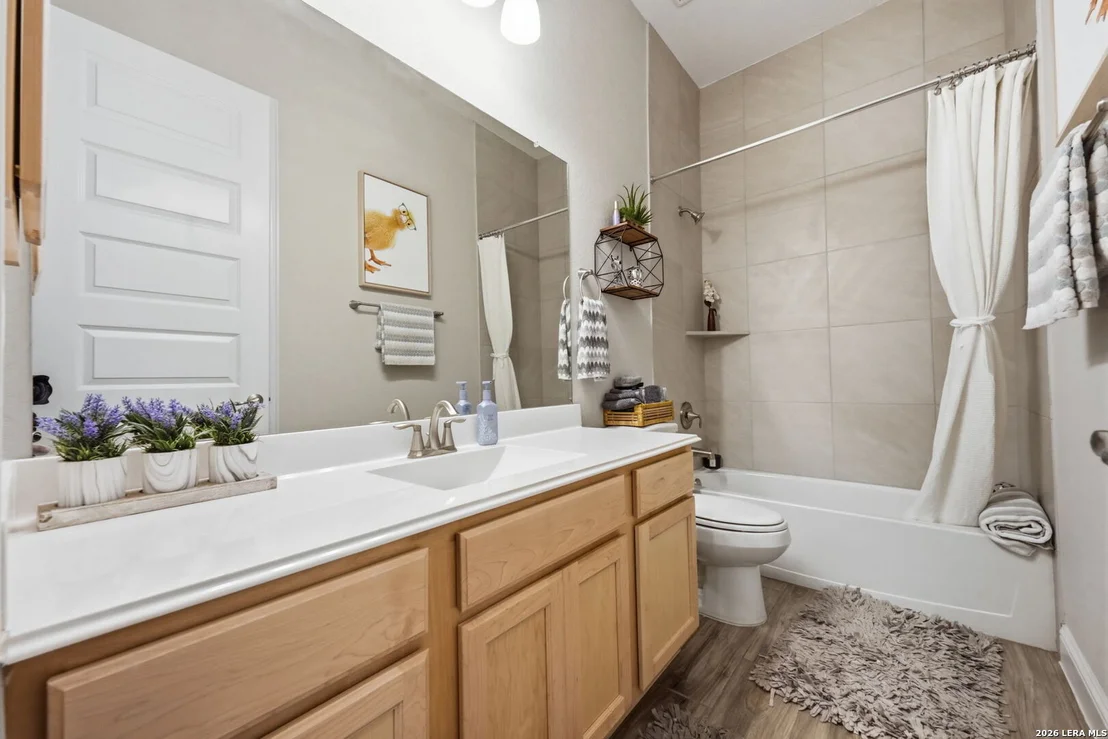 Photo of 530 POND BLF