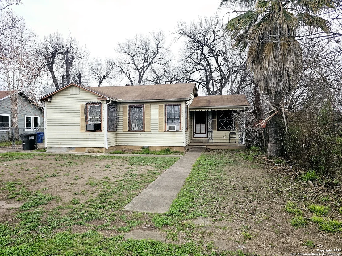 Photo of 253 Barrett