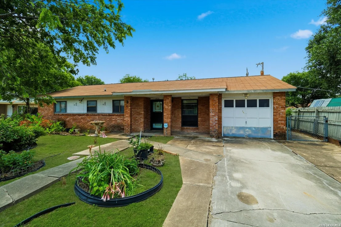 Photo of 4030 Judivan