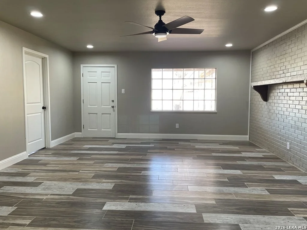 Photo of 2313 Lorilee Dr