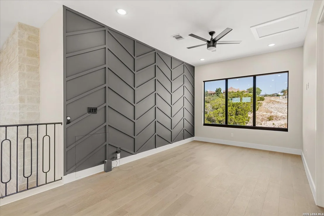 Photo of 330 PRESTON TRL