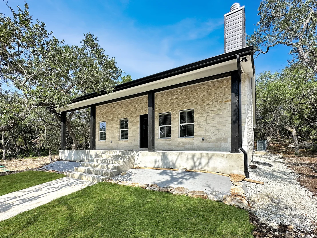 Photo of 197 SPRING MOUNTAIN DR