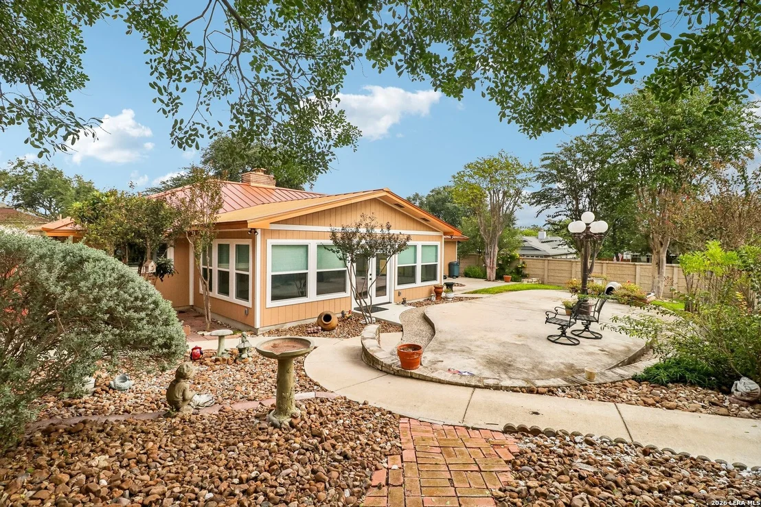Photo of 102 Meadowland