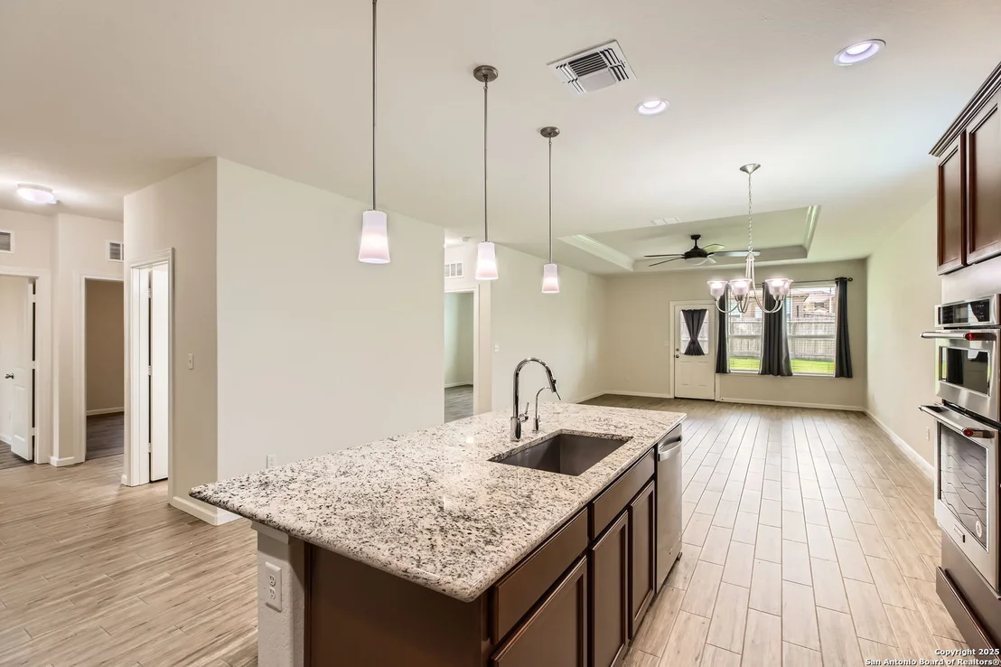 Photo of 2832 Klein Way