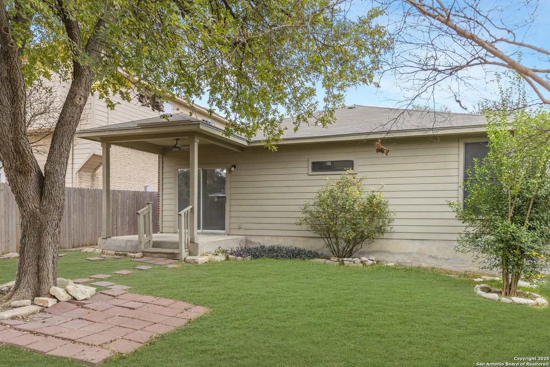 Photo of 6106 BRISCOE LEAF