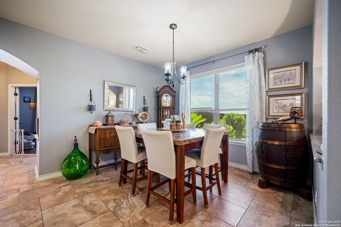 Photo of 505 Saddle Hill
