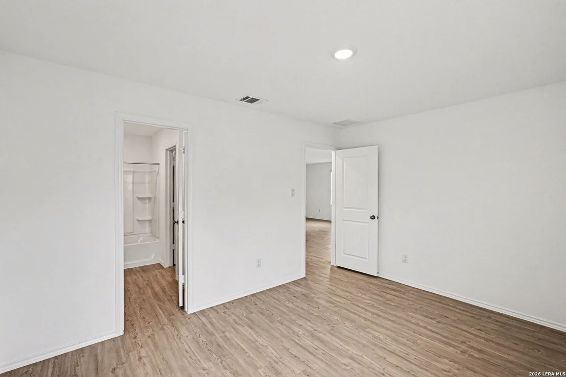 Photo of 5415 Daphne