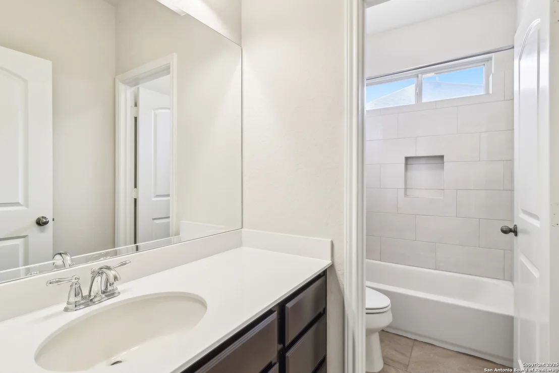 Photo of 443 Tranquil Oak