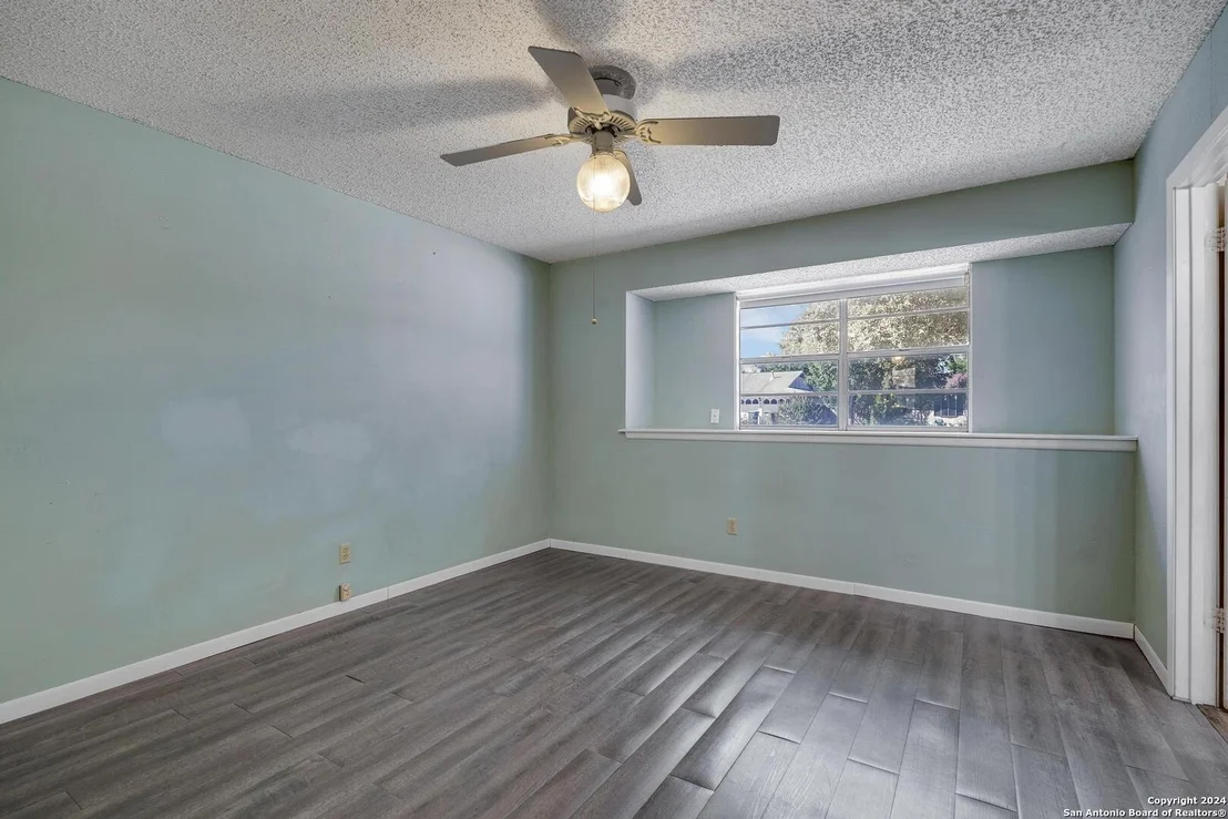 Photo of 3334 Meadow