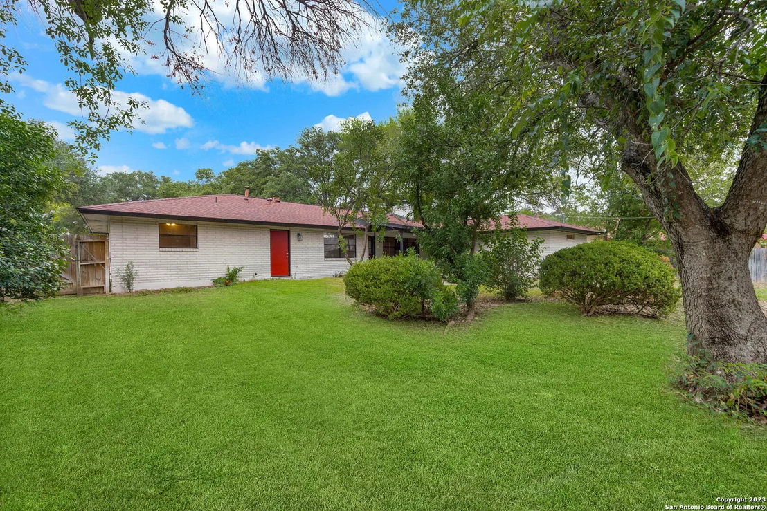 Photo of 518 SUNHAVEN DR