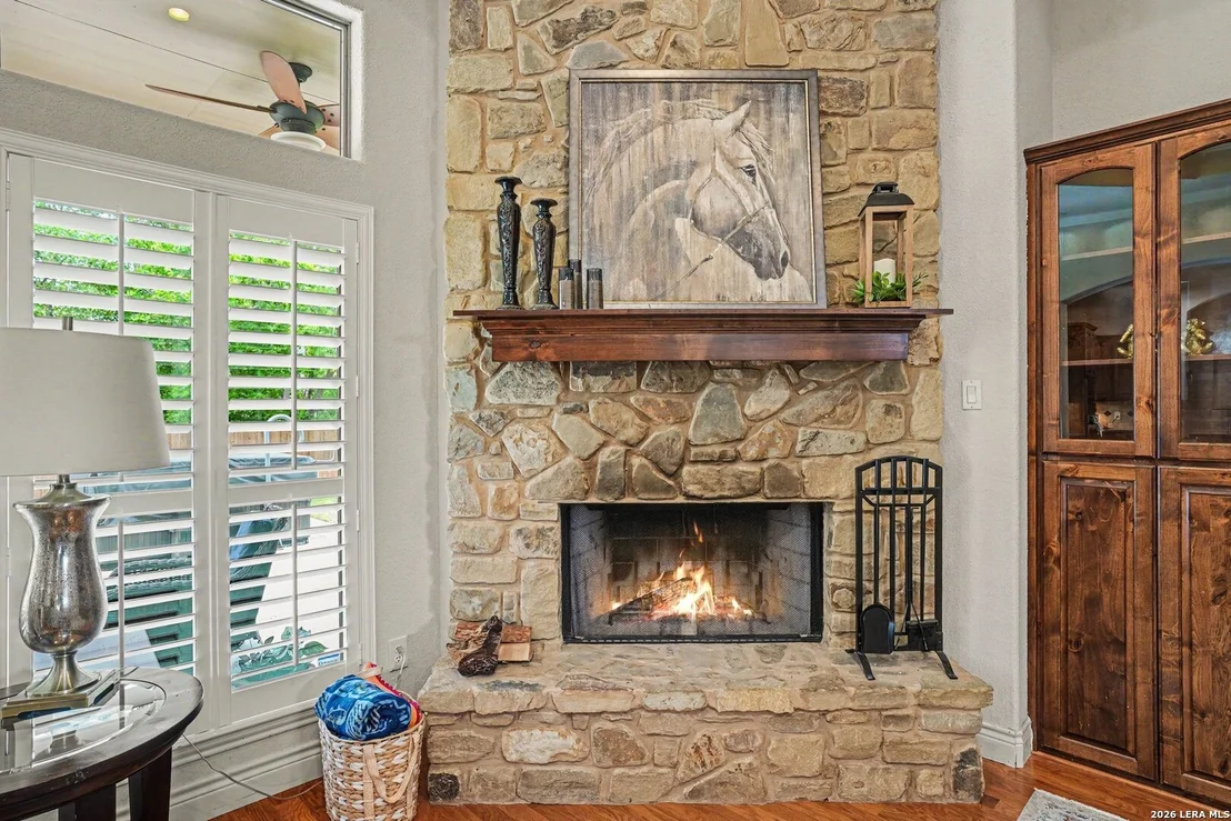 Photo of 233 MEADOWLARK LN