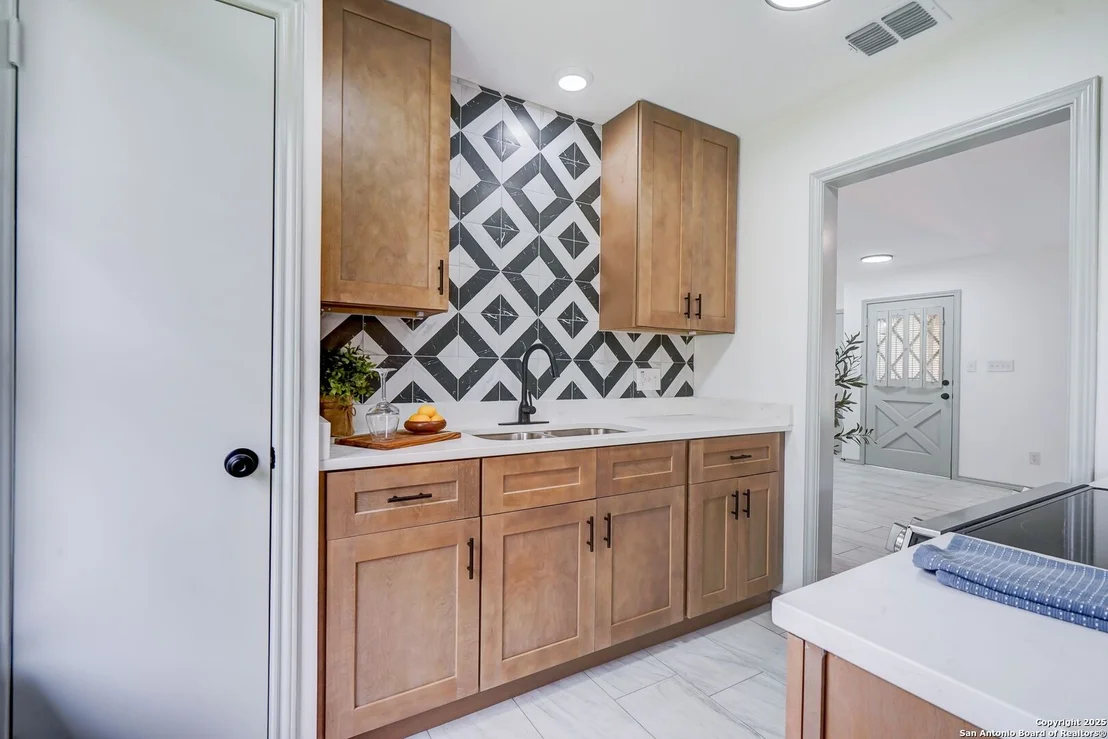 Photo of 2307 Moss Terrace