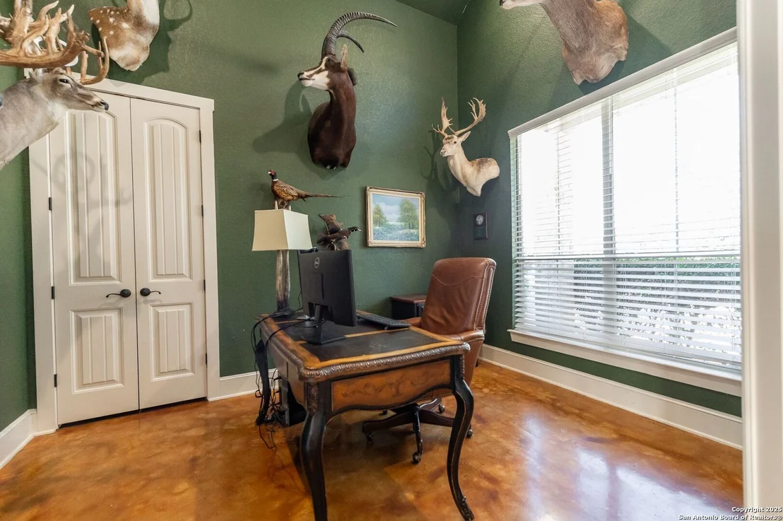 Photo of 7948 COLONIAL WOODS