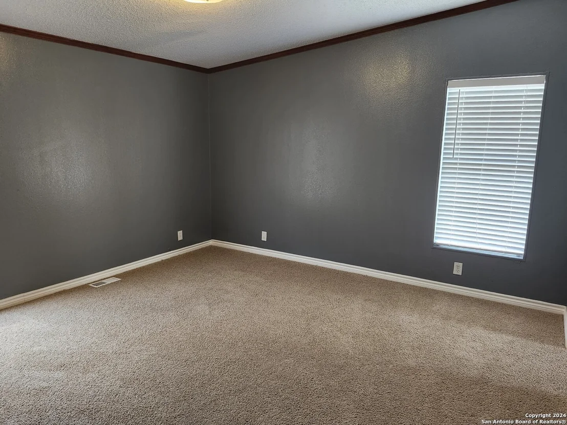 Photo of 905 COUNTY ROAD 3821