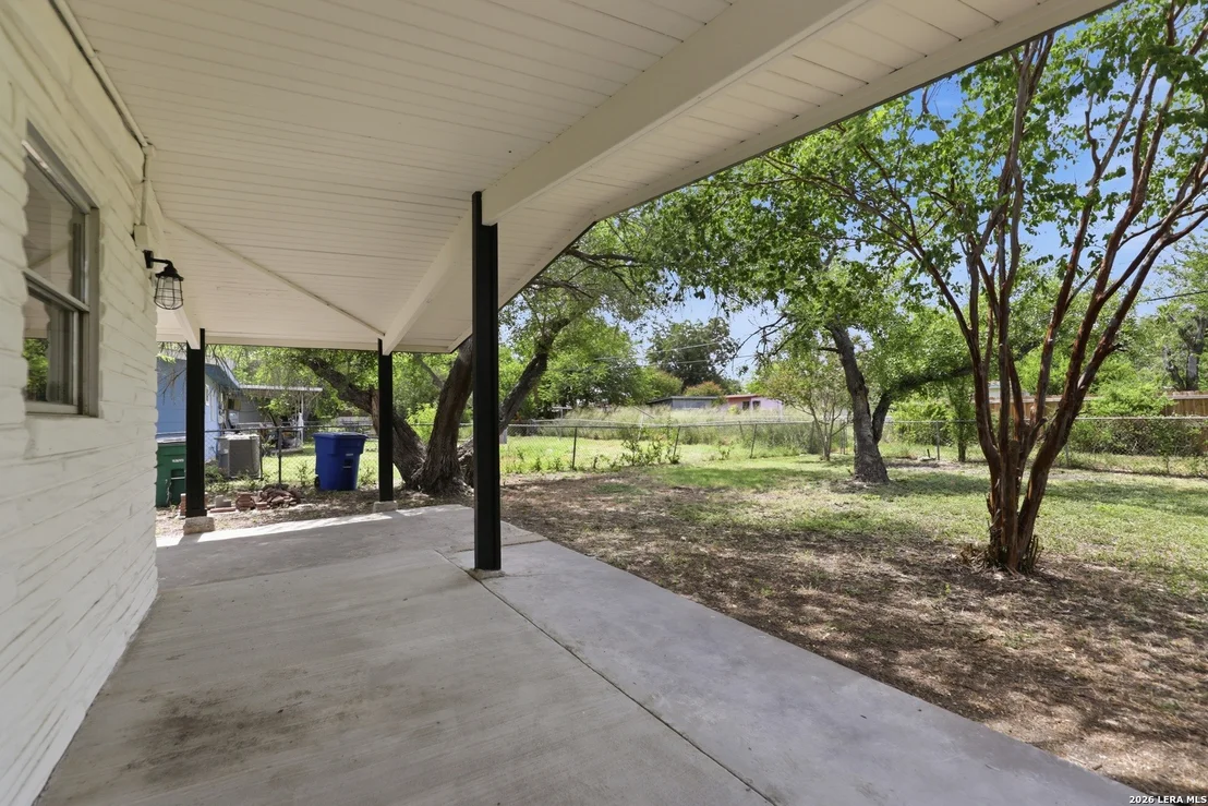 Photo of 123 CHADWICK DR