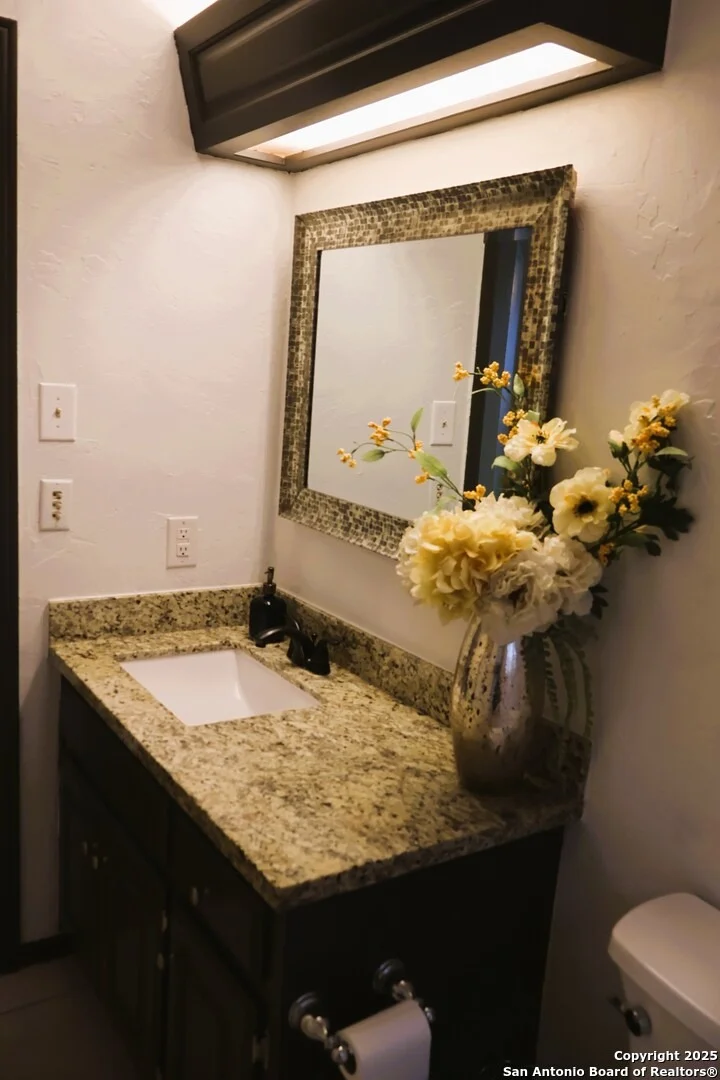 Photo of 3478 River Way