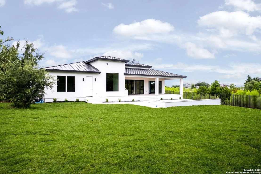 Photo of 10302 Kendall Canyon