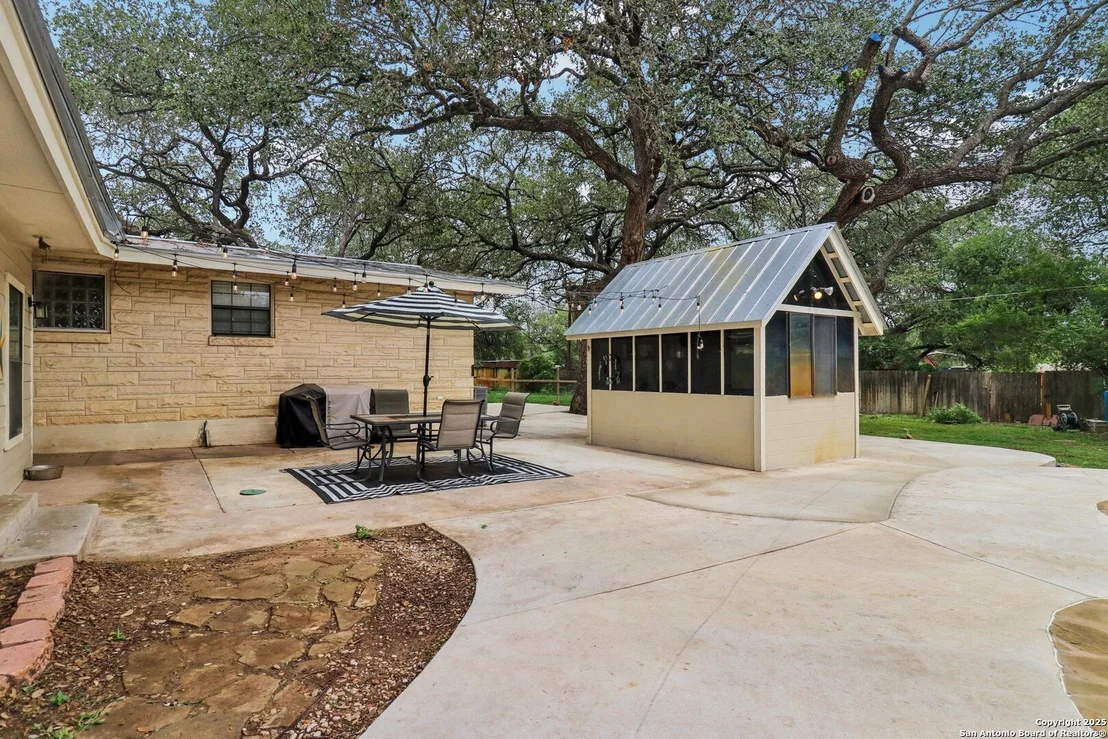 Photo of 503 Mockingbird