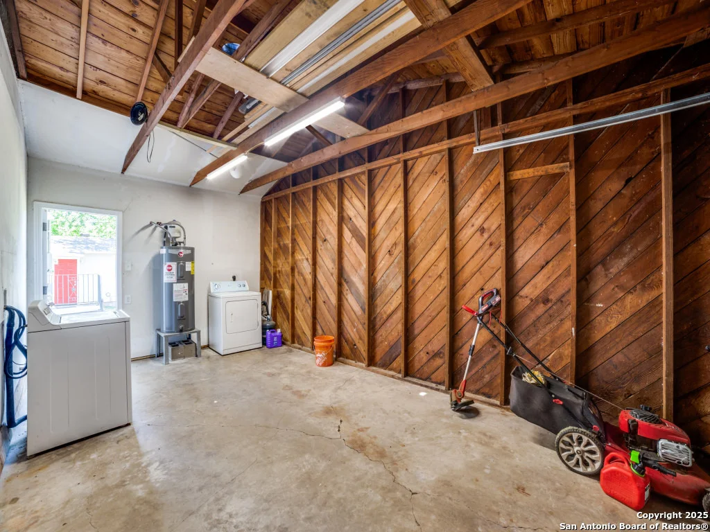 Photo of 130 Vaughan Pl