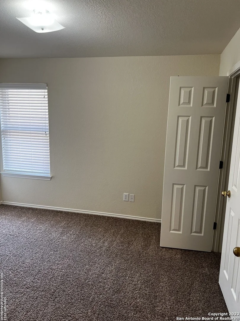 Photo of 12610 Point Sound