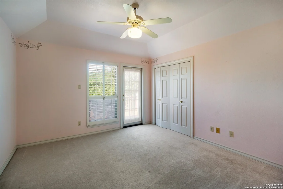 Photo of 2663 Rim Oak
