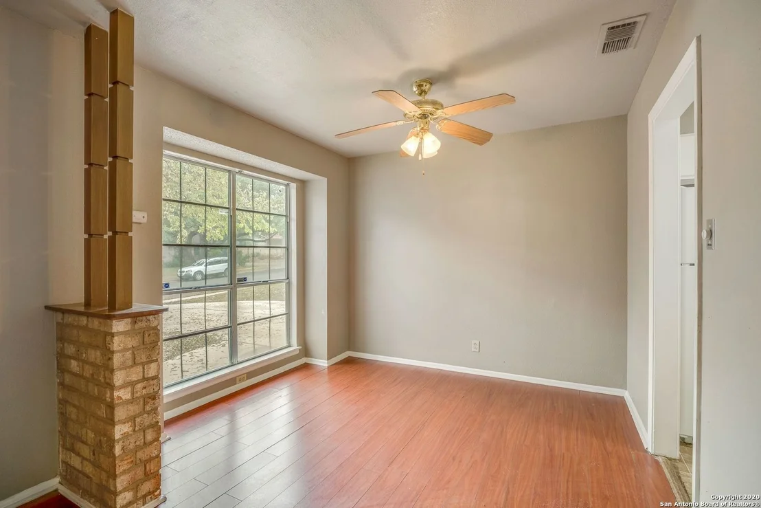 Photo of 6915 FOREST GRV