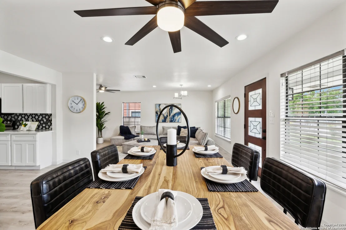 Photo of 630 Lovera
