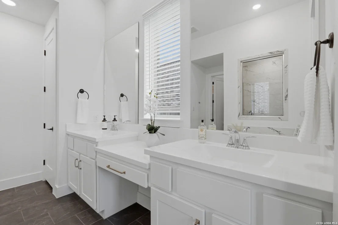 Photo of 10502 Merrick Run