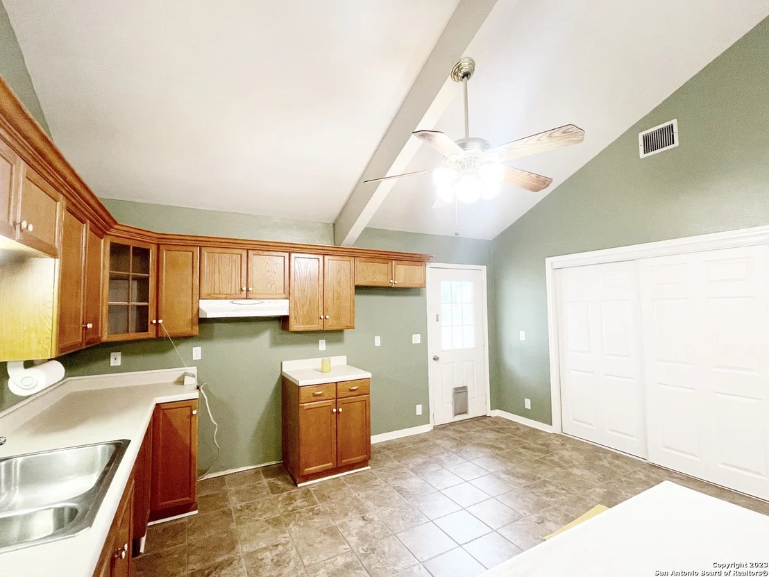 Photo of 1722 COUNTY ROAD 676