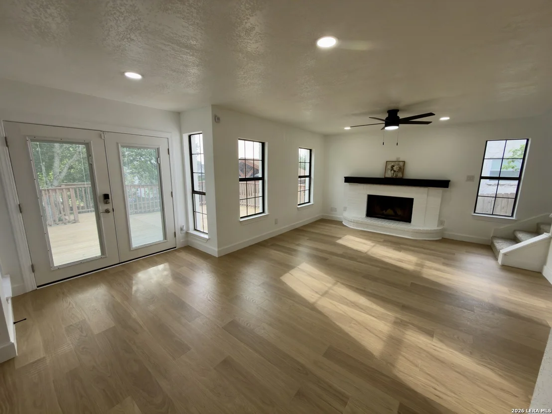 Photo of 207 River