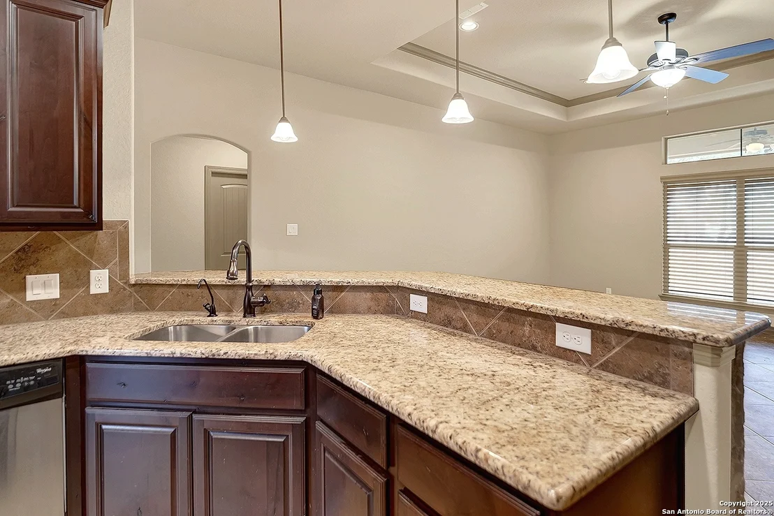 Photo of 15508 GLENN LANE