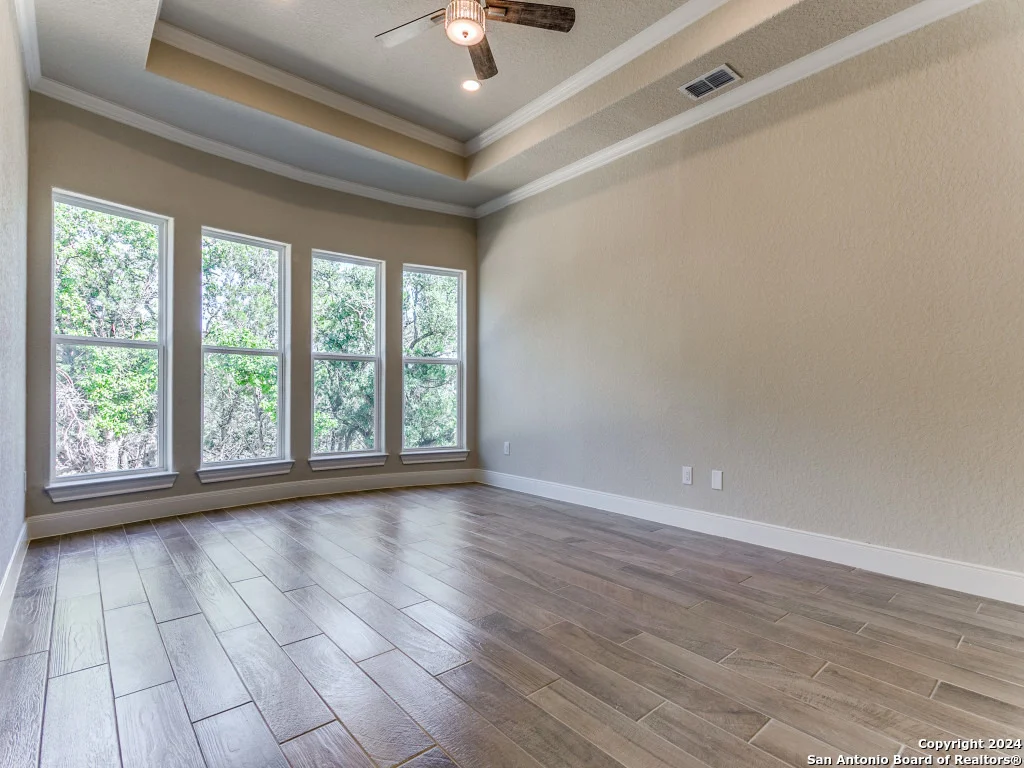 Photo of 929 MOONLIGHT DR