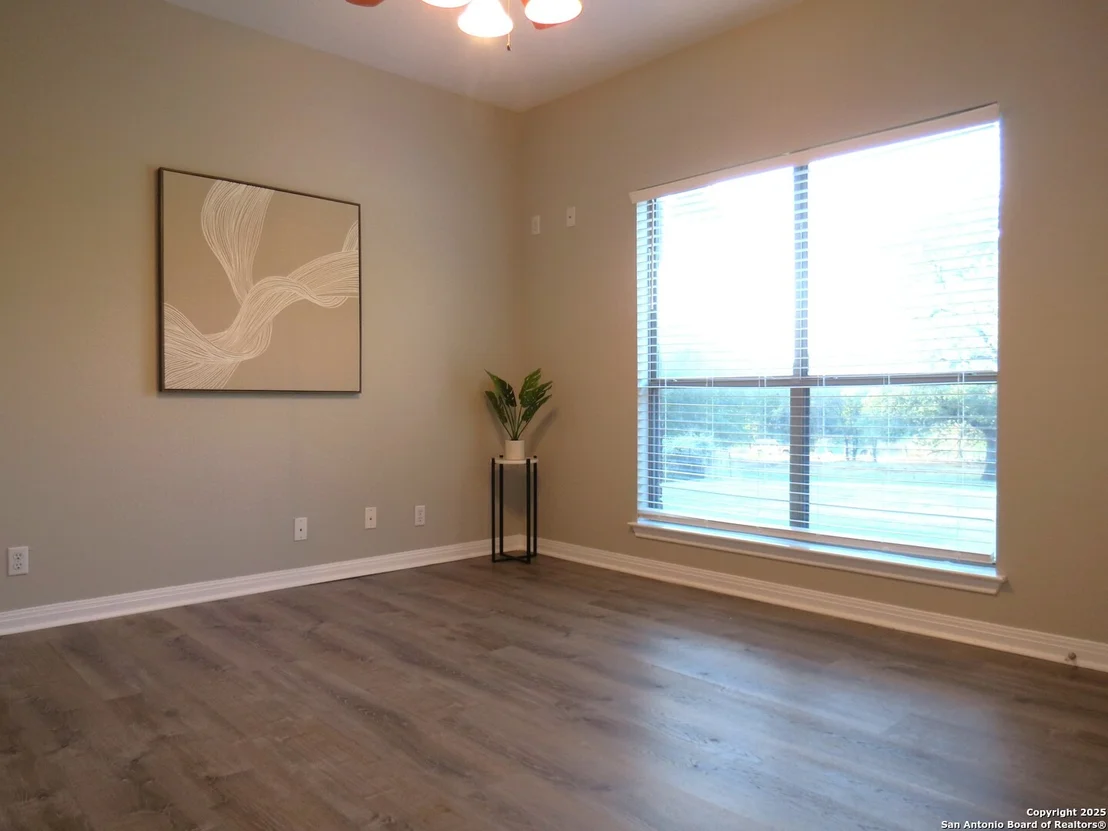 Photo of 592 Jacobs