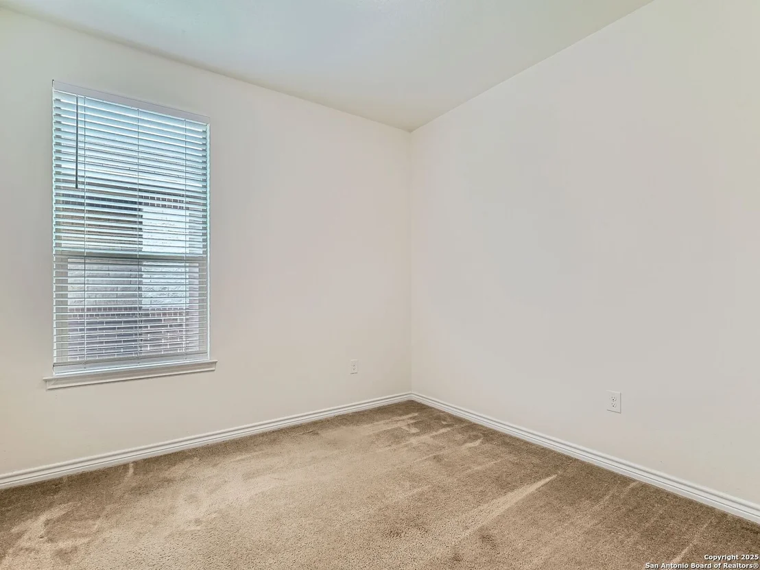 Photo of 1014 Gruma