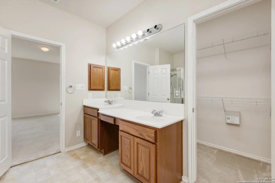 Photo of 14204 Auberry