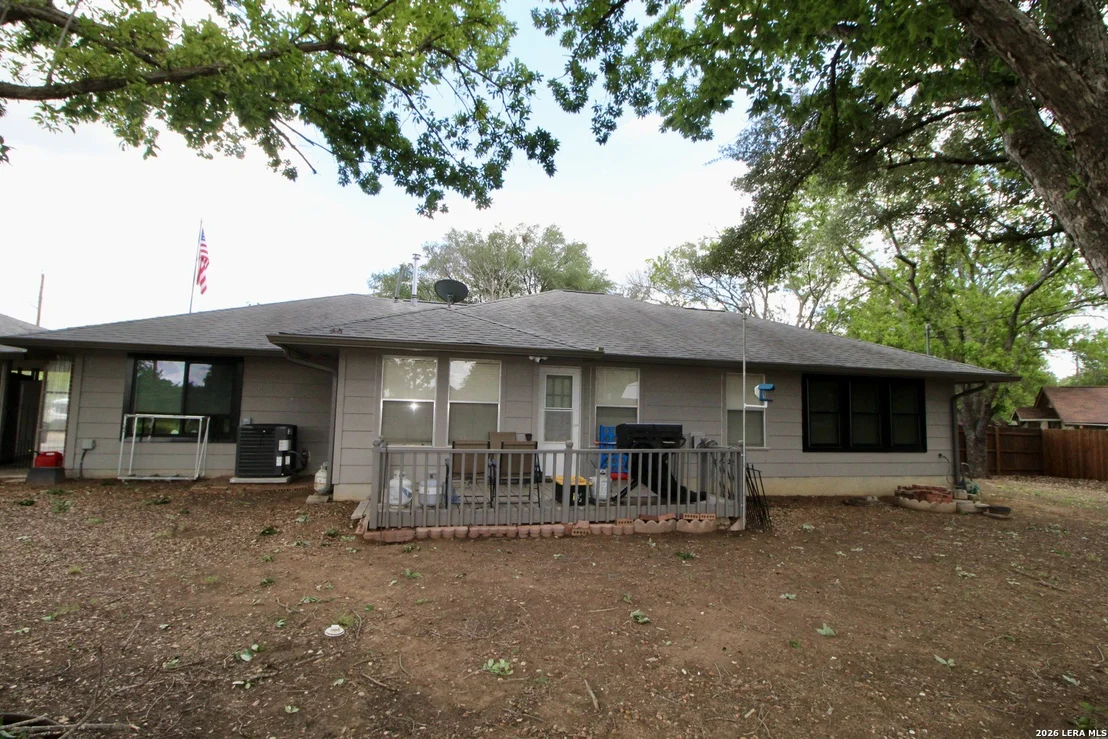 Photo of 19470 Blume Dr