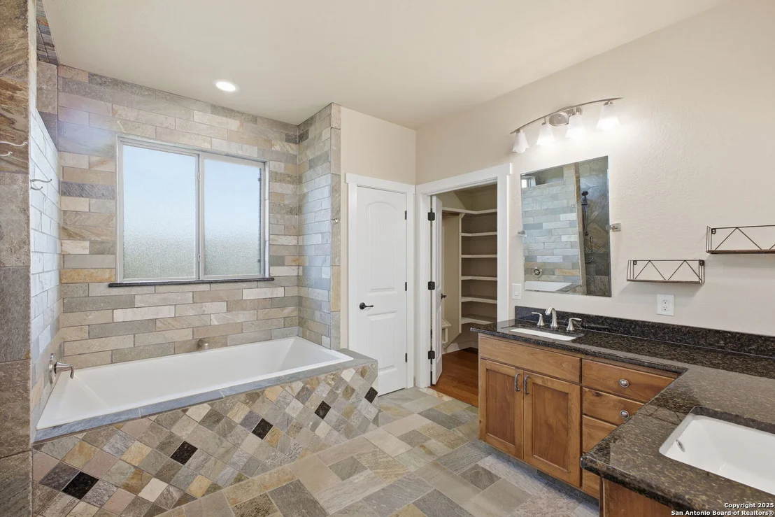 Photo of 1275 Mystic Breeze