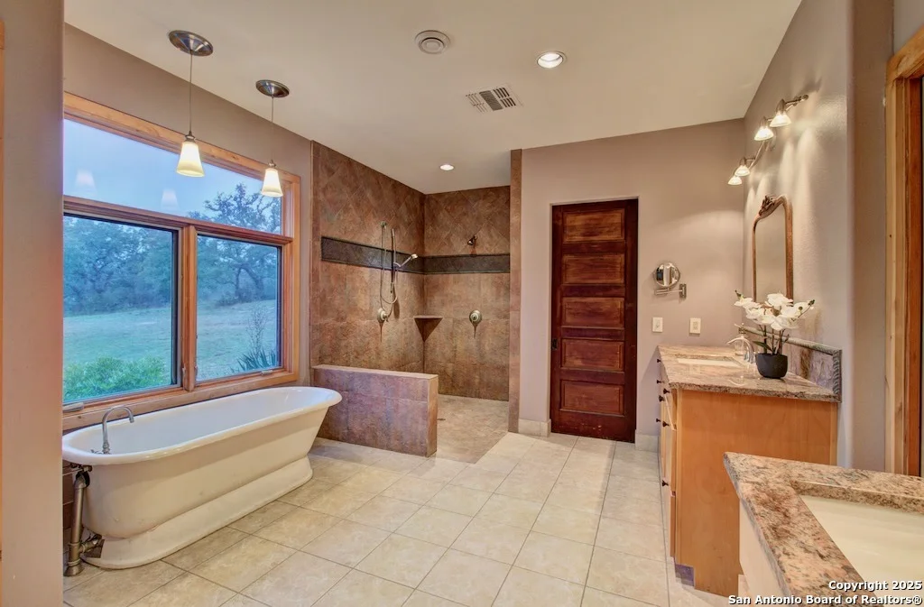 Photo of 555 CROOKED OAK DR